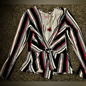 No Boundaries too with necklace NWOT